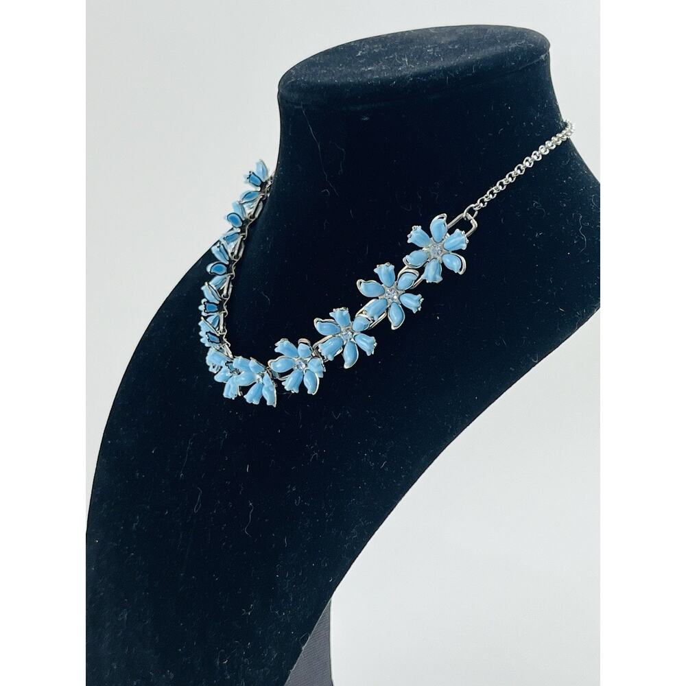 Vintge Silver Tone Blue Flower Lucite Acrylic Rhinestone Necklace Riveted Coro ? - Picture 16 of 16
